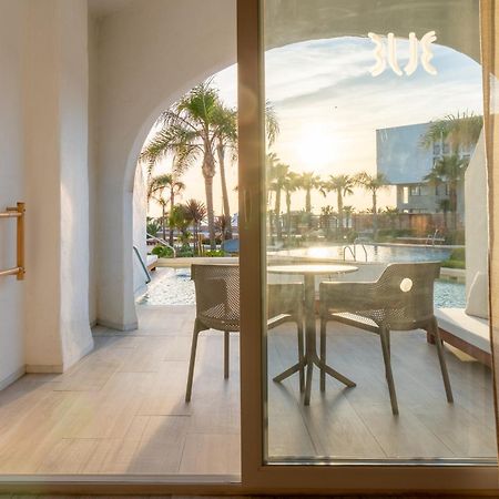 Zahara Beach & Spa By Qhotels - Adults Recommended Zahara de los Atunes Exterior foto A view of the pool from a guest room